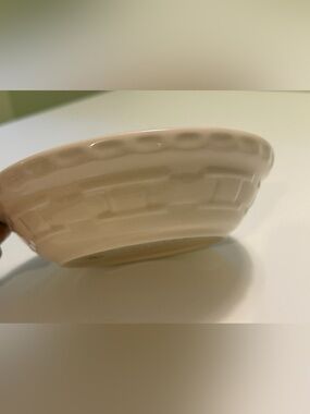 Longaberger Woven Traditions Light Cream/white 7” Pie Plate Vitrified Pottery